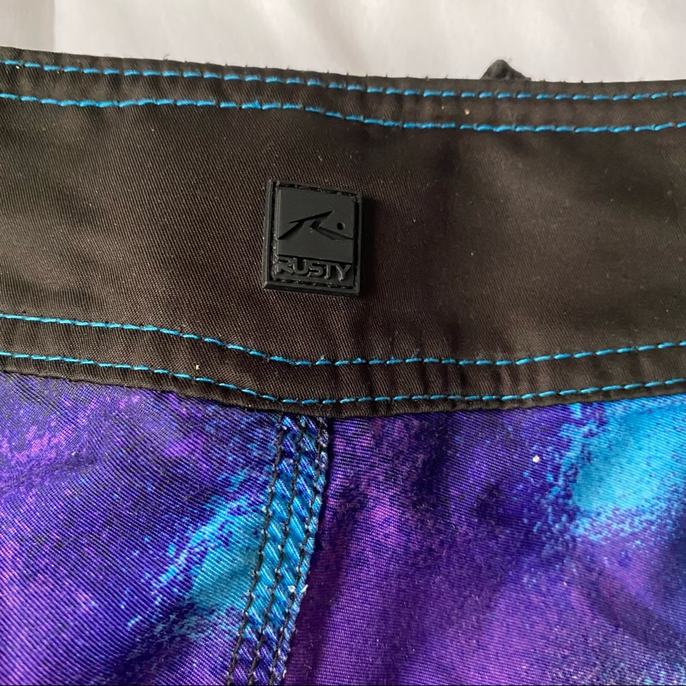 Rusty Shorts - Picture 5 of 7